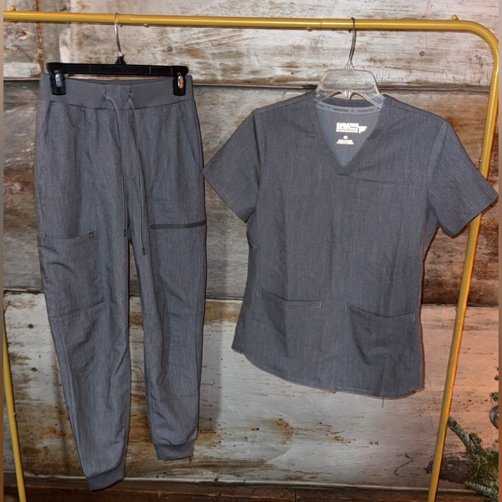 Fabletics Gray Women's Pants & Jumpsuit Set